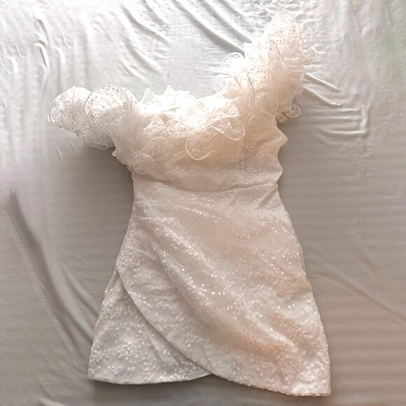 NWT Lulus Angelic Trend White Embroidered Ruffled One-Shoulder Mini Dress - Picture 5 of 5